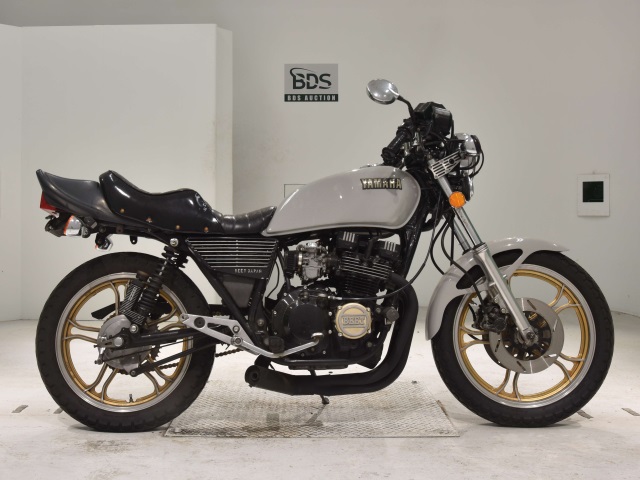 Yamaha XJ400D 1983