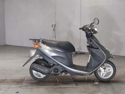 Suzuki ADDRESS V50