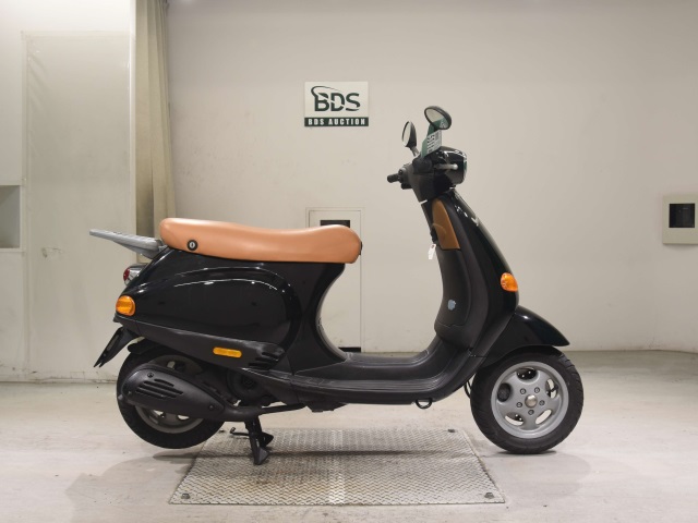 Vespa 125ET4