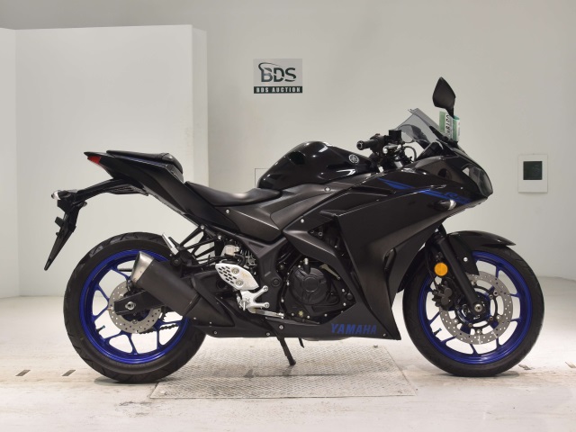 Yamaha YZF-R25A 2018