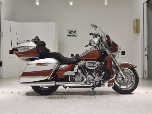 HD ELECTRA GLIDE FLHTKSE1800 2013