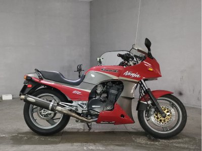 Kawasaki GPZ900R 1998