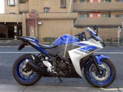 Yamaha YZF-R25 2015
