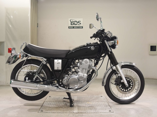 Yamaha SR400 2019