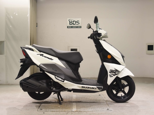 Suzuki AVENIS125 2022