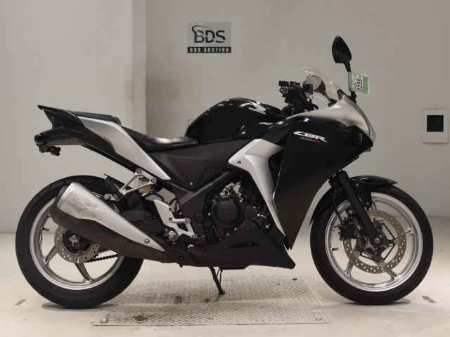 Honda CBR250R 2011