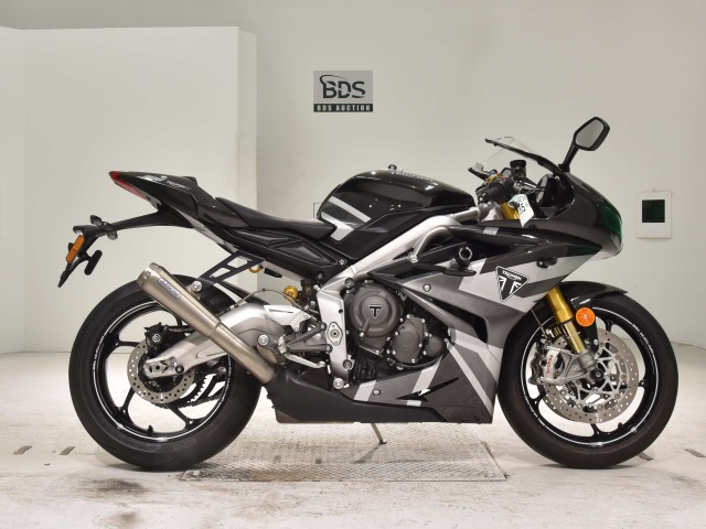 Triumph DAYTONA MOTO2 765 2020