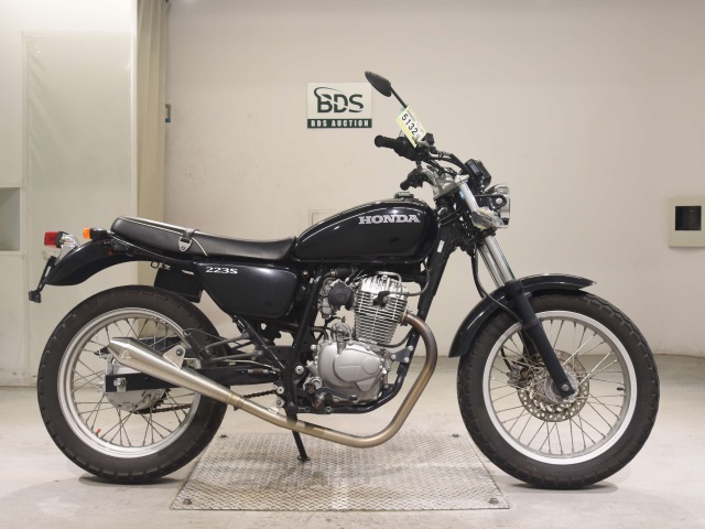 Honda CB223S 2010