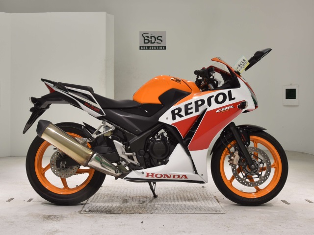 Honda CBR250RA 2015