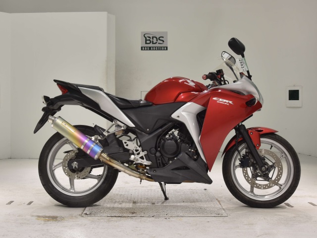 Honda CBR250R 2011