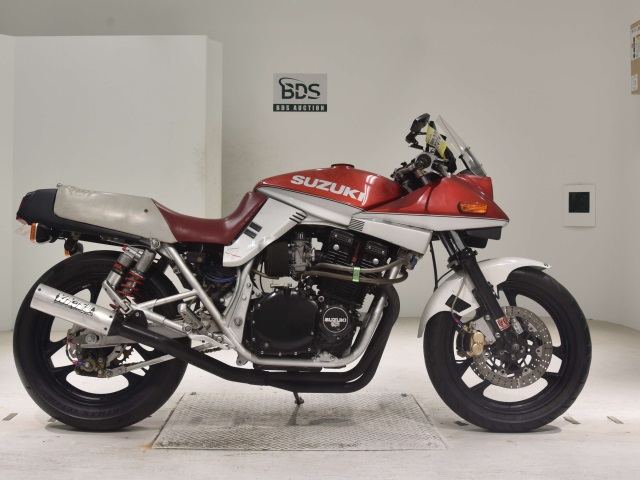 Suzuki GSX1100S KATANA 1984