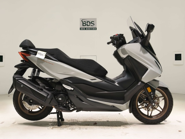 Honda FORZA 2023