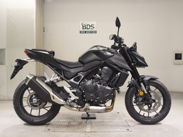Honda CB750 HORNET 2025