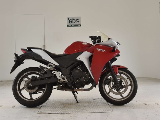 Honda CBR250R 2011