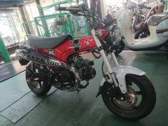 Honda DAX125 2022