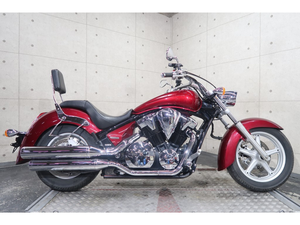 Honda VT1300CR STATELINE 2010