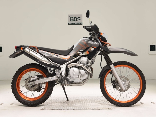 Yamaha SEROW XT250 2015