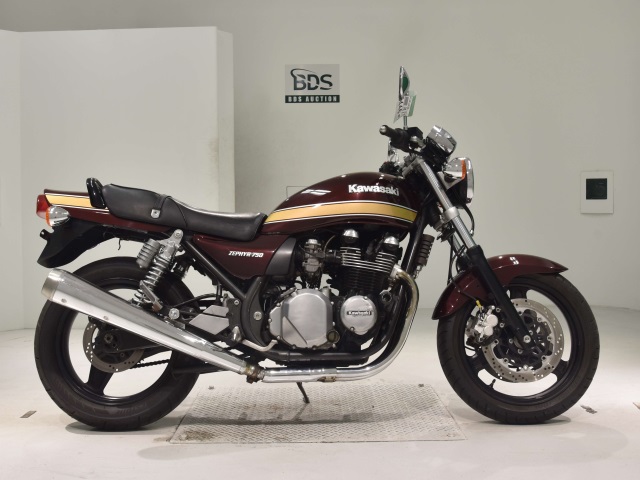 Kawasaki ZEPHYR750 2005