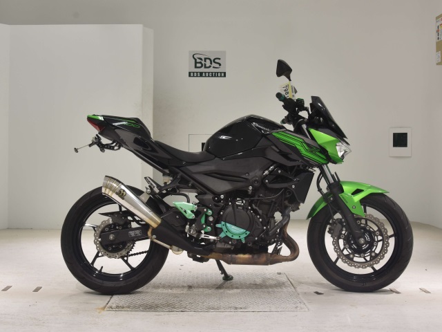 Kawasaki Z400 2019