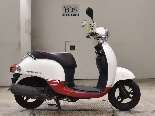 Honda GIORNO 2012