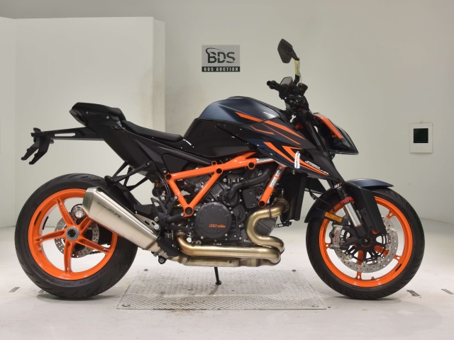 KTM 1290 SUPERDUKE R 2024