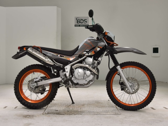 Yamaha SEROW XT250 2015