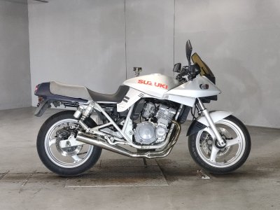 Suzuki GSX250S KATANA