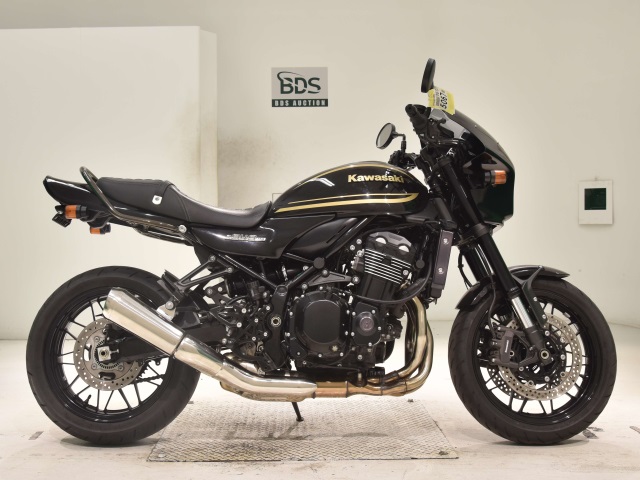 Kawasaki Z900RS 2024