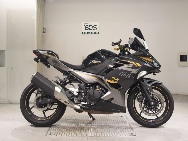 Kawasaki NINJA400R 2021