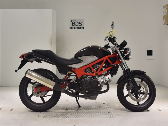 Honda VTR250 2011