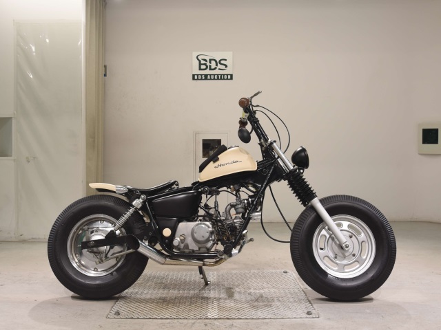 Honda MAGNA50 1999