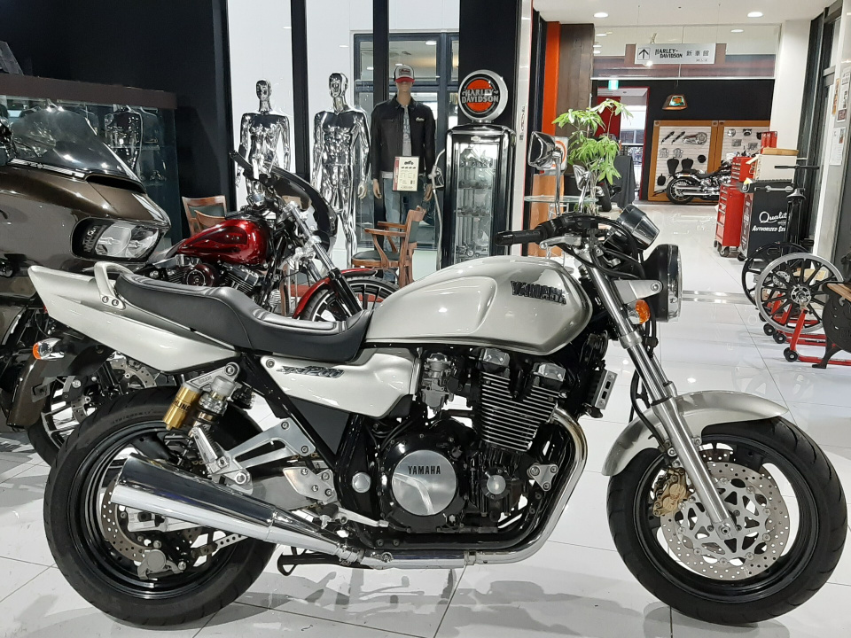 Yamaha XJR1200 1995