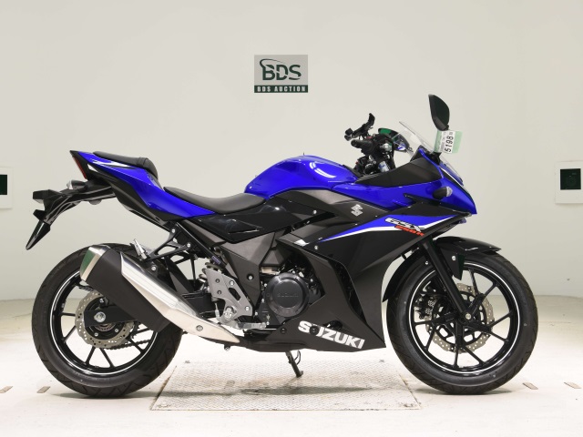 Suzuki GSX250R