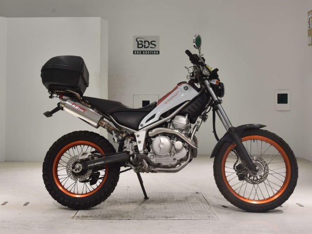 Yamaha TRICKER 2018
