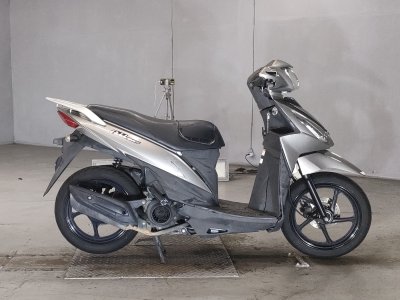 Suzuki ADDRESS V110
