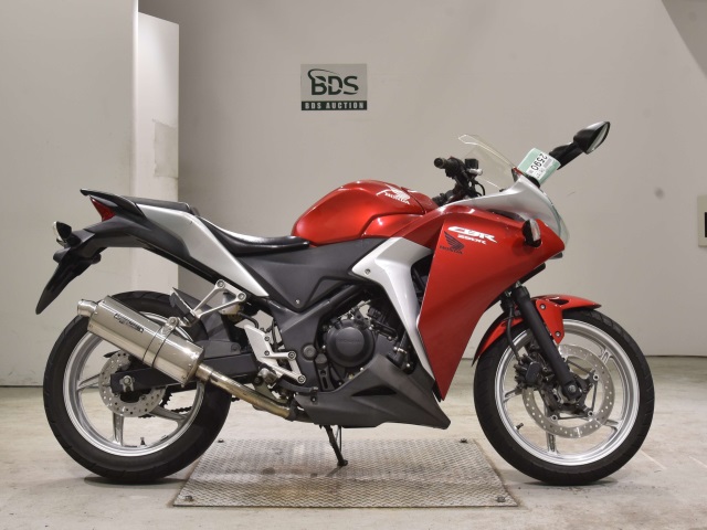 Honda CBR250R 2011
