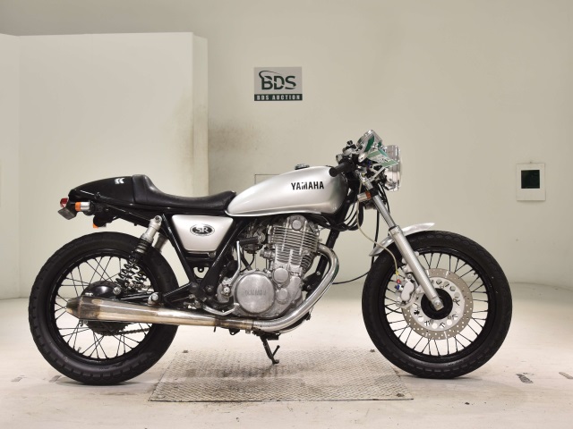 Yamaha SR400 2002