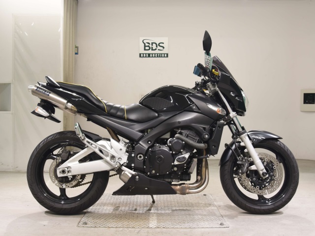 Suzuki GSR400A 2008