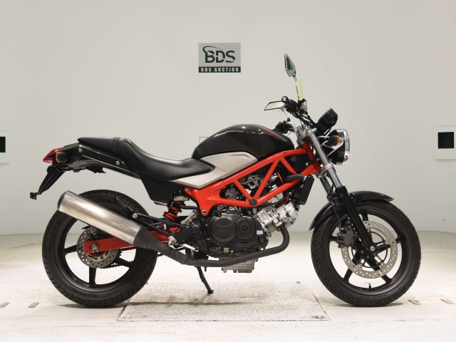 Honda VTR250 2011