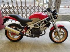 Honda VTR250 2011