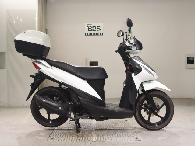 Suzuki ADDRESS V110