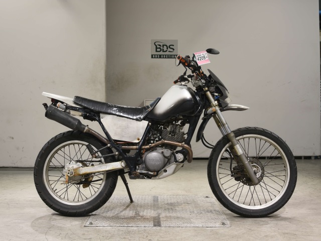 Yamaha SEROW XT225 1992