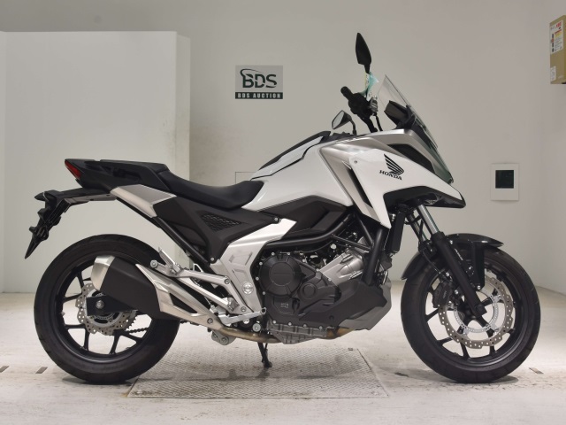 Honda NC750X 2022