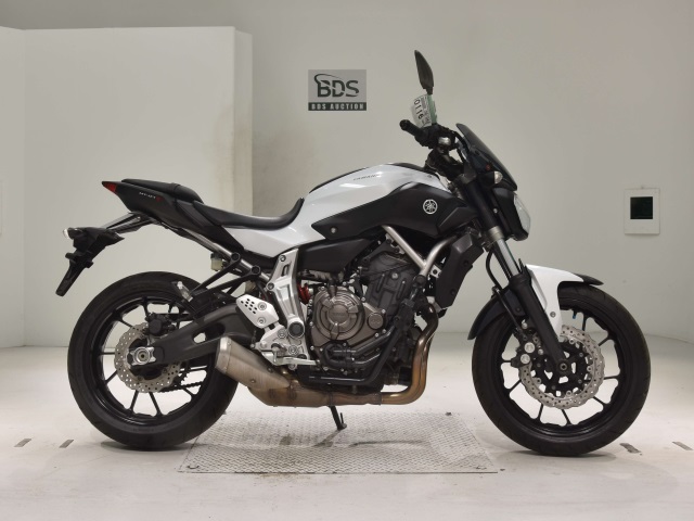 Yamaha MT-07 2015