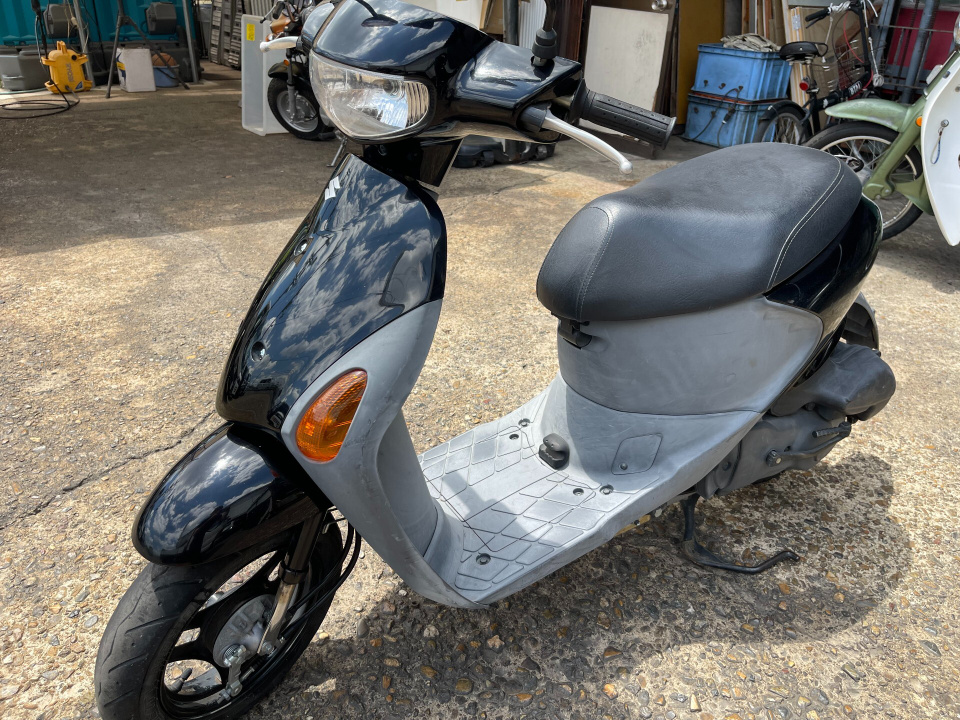 Suzuki LETS4