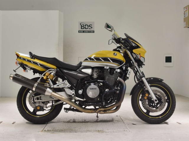 Yamaha XJR1300 2006