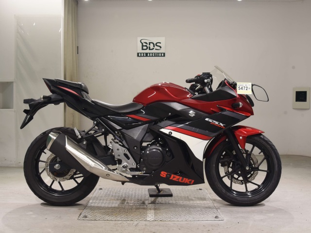Suzuki GSX250R