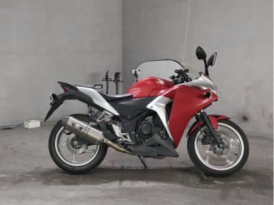 Honda CBR250R 2011