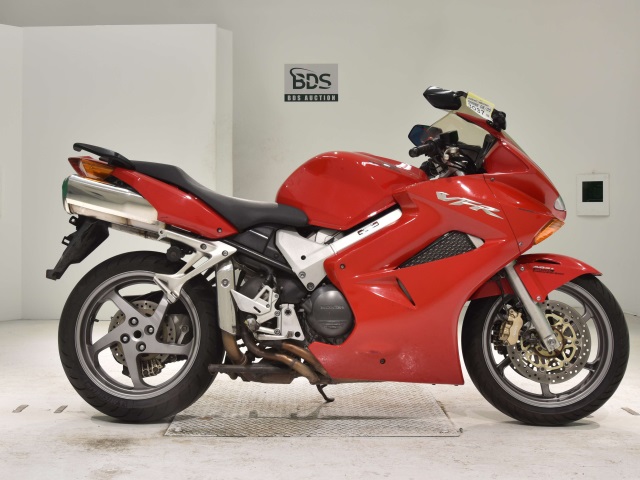 Honda VFR800A 2004