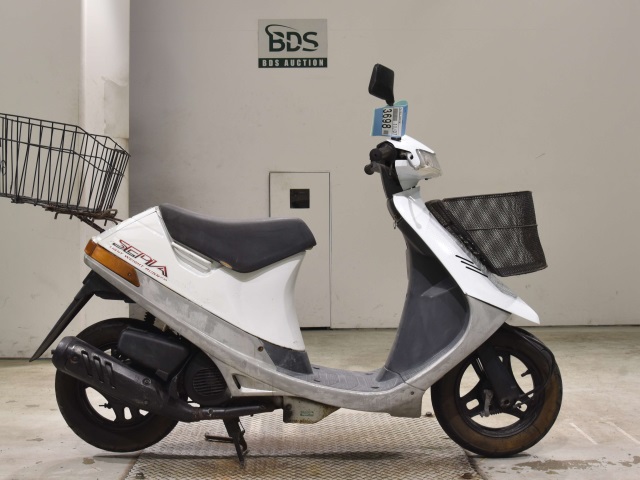 Suzuki SEPIA